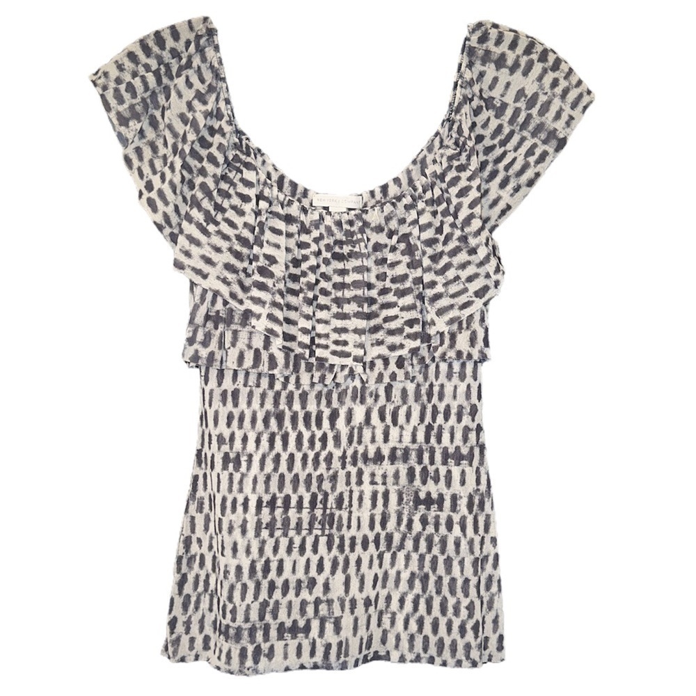 𝅺new York & Company Printed Ruffle Top